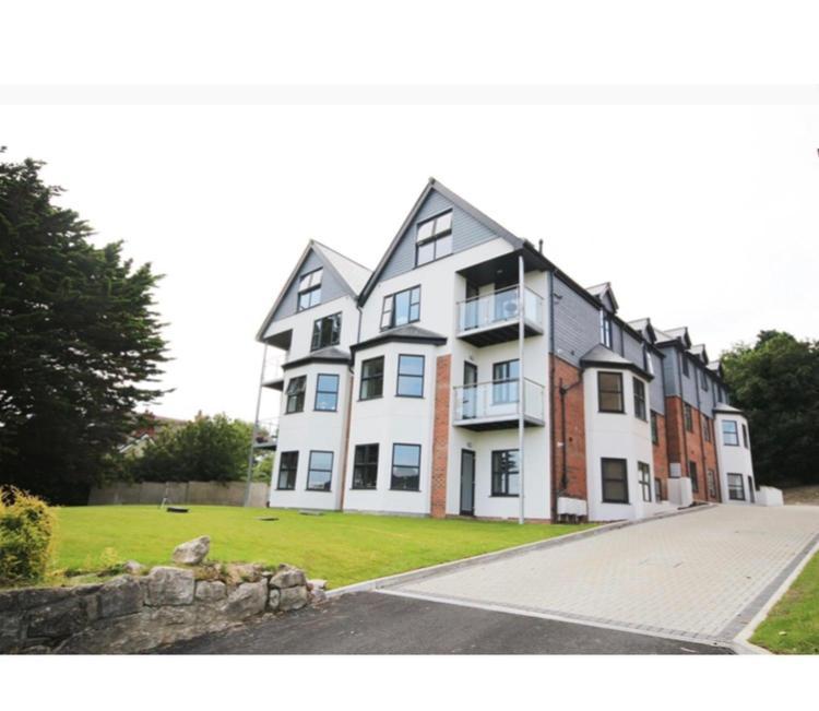 Impressive Newly Built Apartment Conwy Buitenkant foto